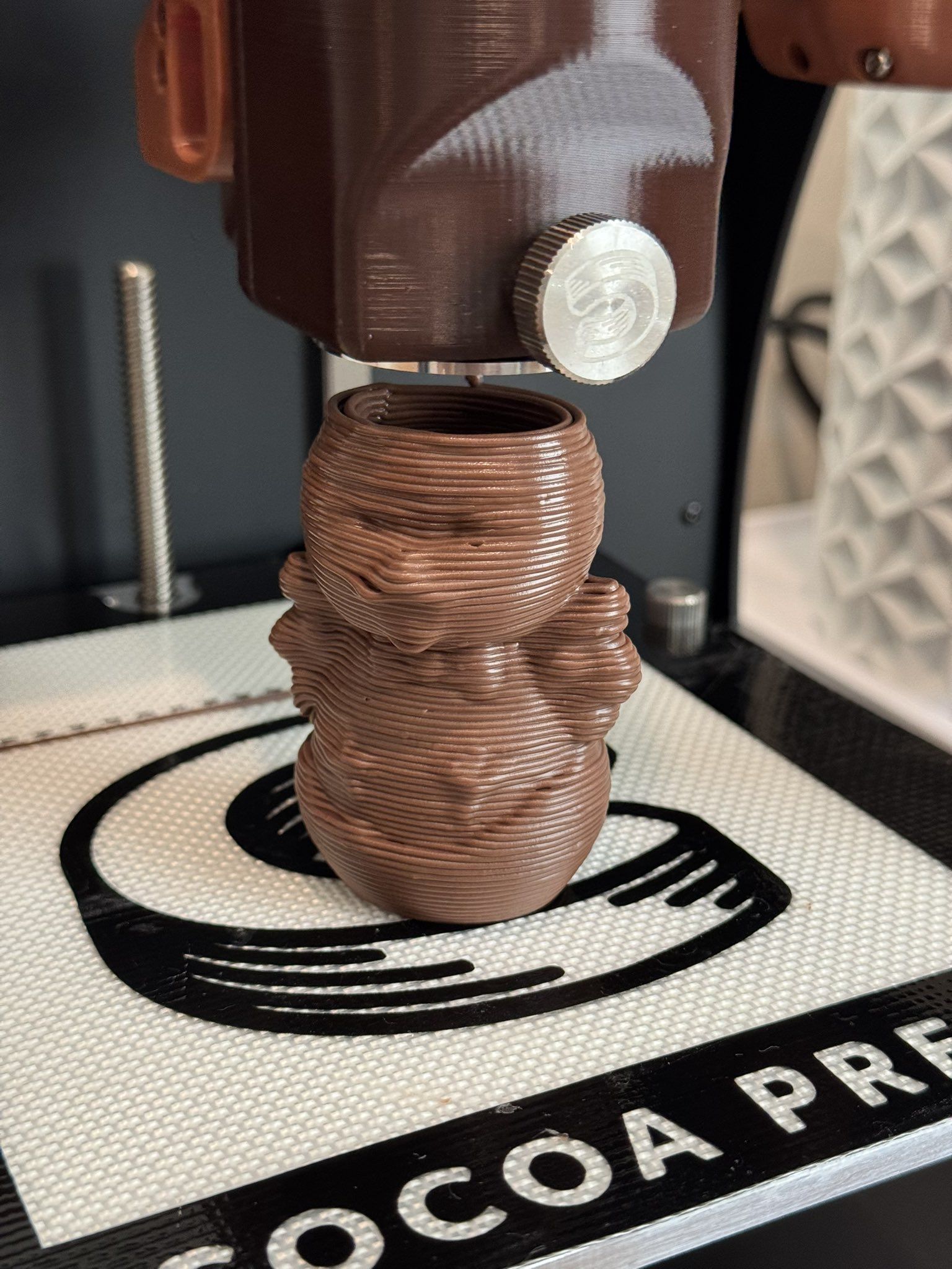 Chocolate Easter chick printed with big nozzle